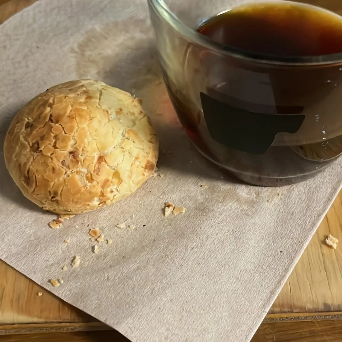 Filtrado en vaso con pastelería