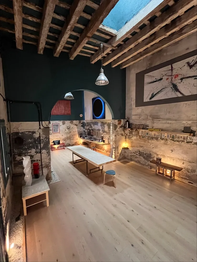El salón con vigas de madera, para quedarse
